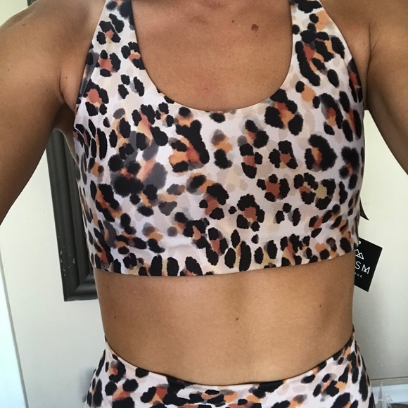 Beach Riot Workout Set - Picture 4 of 8